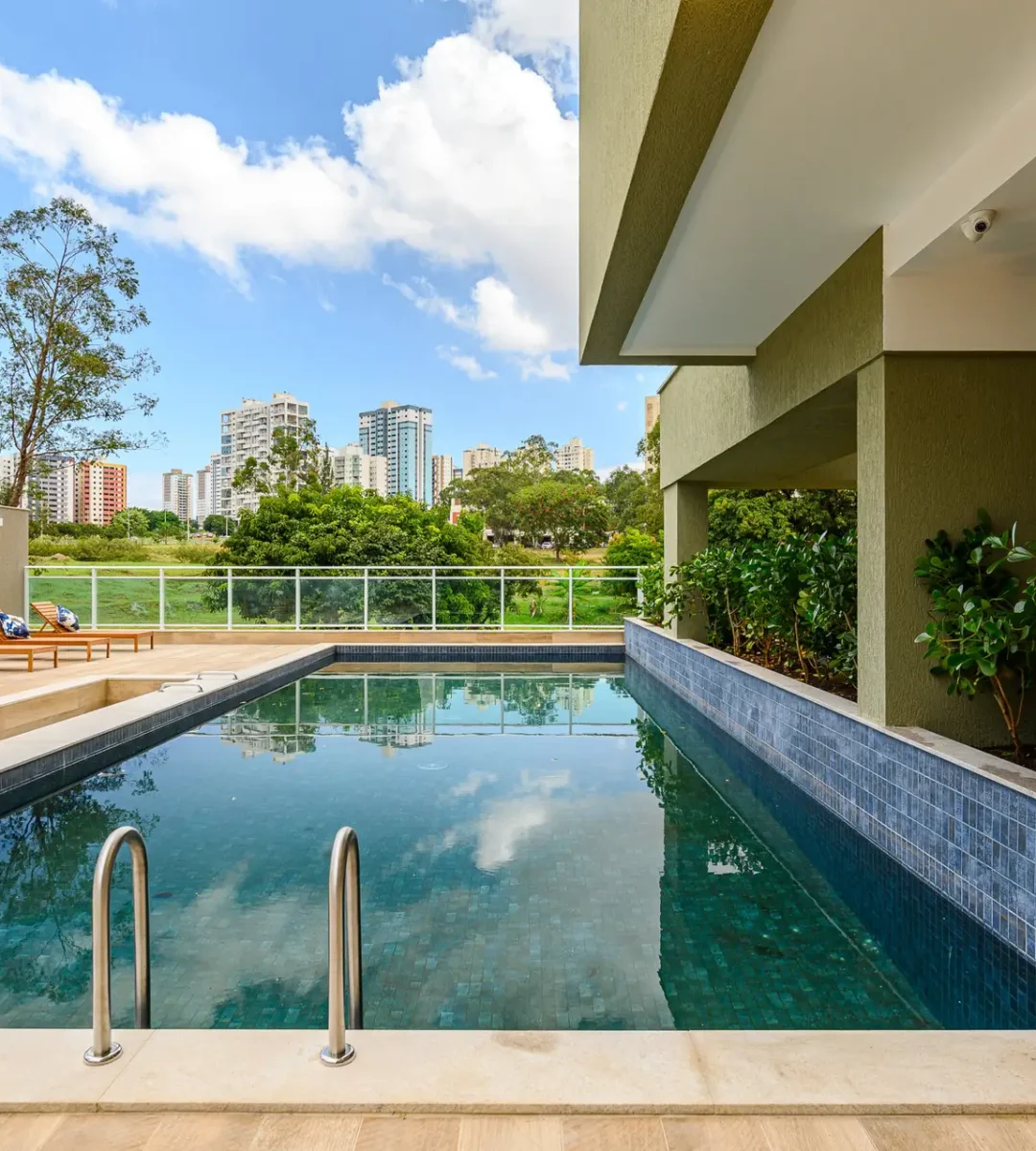 2022_05_05-R_27_N_Square-6301