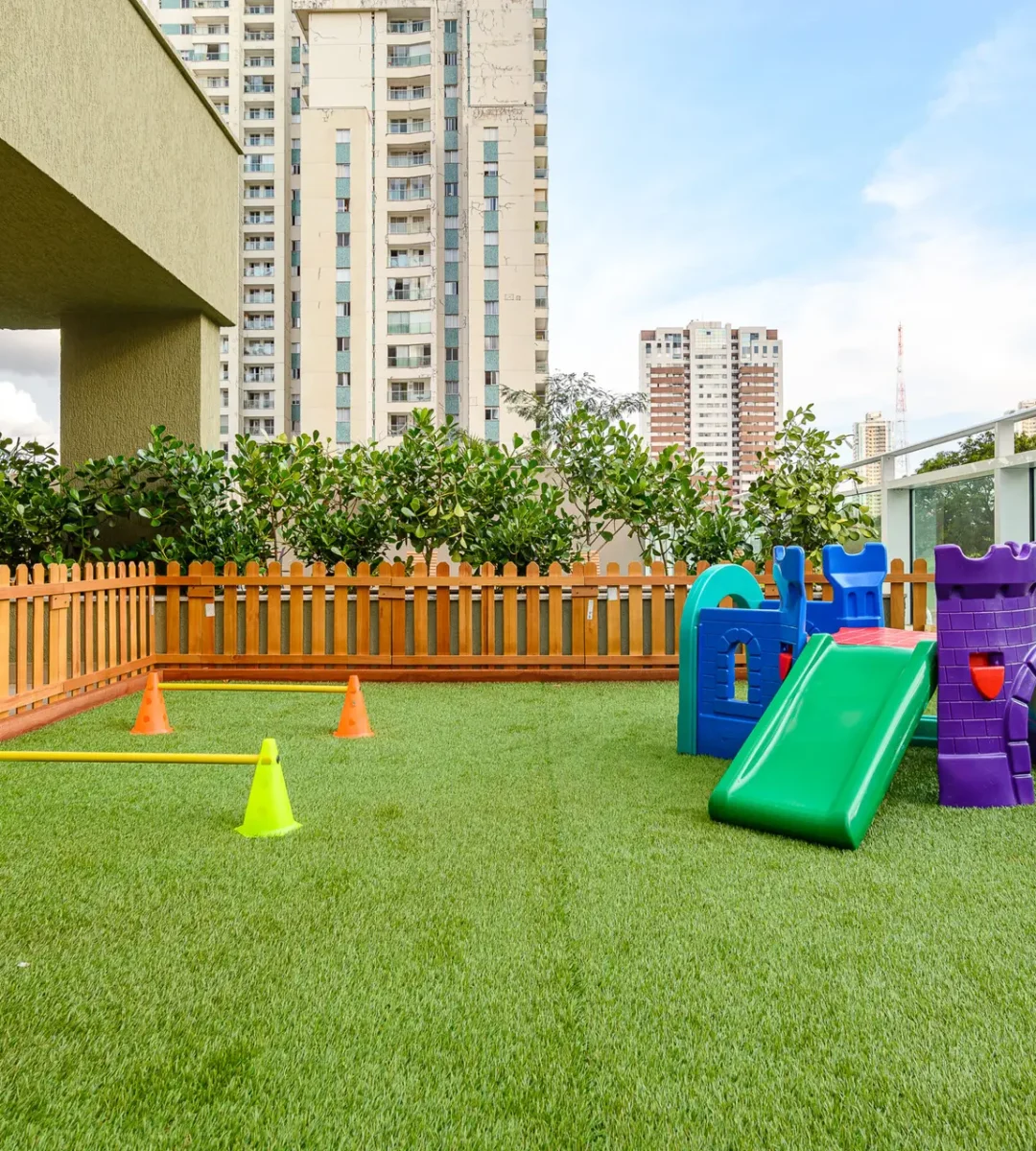 2022_05_11-R_27_N_Square-7861